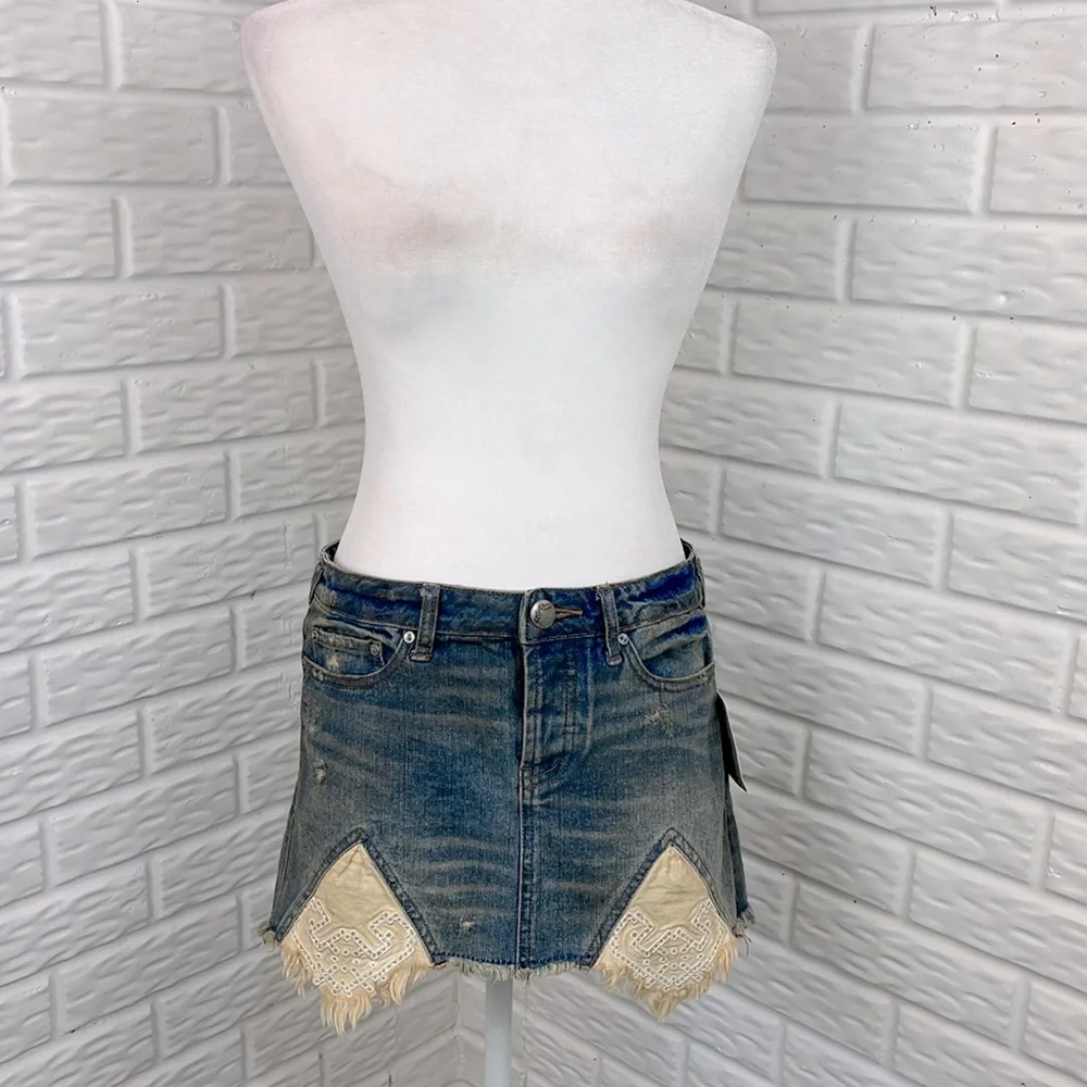 FREE PEOPLE TIRE SWING Handkerchief Hem Jean Mini Skirt Rugged SZ 4 NWT - Picture 4 of 16